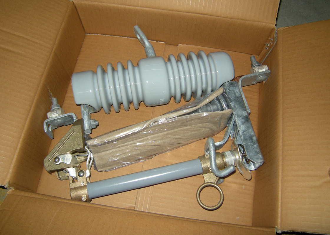15KV Drop-out Fuse Cut-out สําหรับการกระจายพลังงานที่ยาวนาน ด้วยระยะทาง 600mm